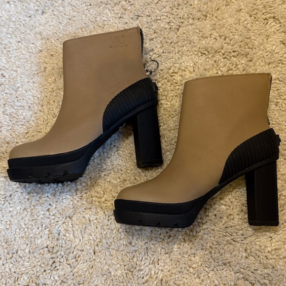 New Sorel ankle boot heel David booty tan black 6.5 waterproof 3.5” heel - Picture 2 of 6